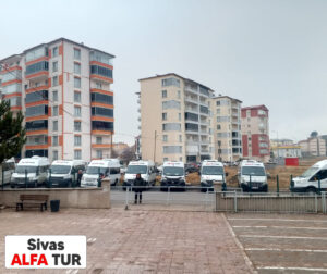 Şehit-Hamit-Kandur-İlkokulu-Tiyatro4